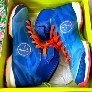 Zumba Flex II High Tops; size 7.5